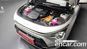 Kia Niro Signature 2024 года из Южной Кореи