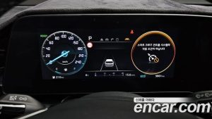 Kia Niro Signature 2024 года из Южной Кореи