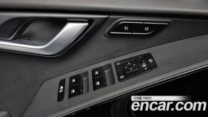 Kia Niro Signature 2024 года из Южной Кореи