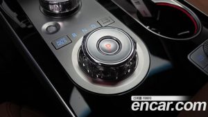 Genesis GV80 2.5T Бензин AWD 2024 года из Южной Кореи