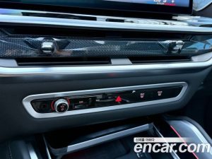 BMW X6 xDrive40i M Sport 2025 года из Южной Кореи