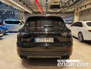 Porsche Cayenne 3.0 2023 года из Южной Кореи