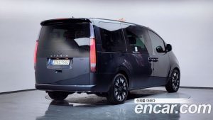 Hyundai Staria L3.5 Lounge 9-Seater 2025 года из Южной Кореи