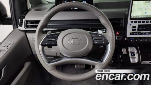 Hyundai Staria L3.5 Lounge 9-Seater 2025 года из Южной Кореи