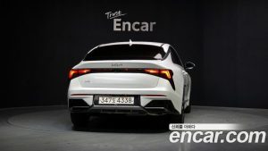Kia K5 2.0 2024 года из Южной Кореи