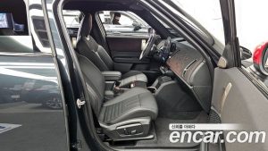 Mini Countryman ALL4 JCW First Edition 2025 года из Южной Кореи