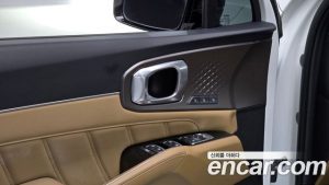 Kia Sorento HEV 1.6 2WD 2024 года из Южной Кореи