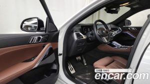 BMW X6 xDrive40i M Sport 2024 года из Южной Кореи