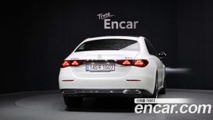 Mercedes-Benz E-Class E220d 4MATIC Exclusive 2025 года из Южной Кореи