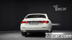 Mercedes-Benz E-Class E220d 4MATIC Exclusive 2025 года из Южной Кореи