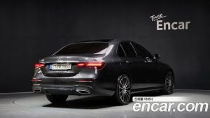 Mercedes-Benz E-Class E350 4MATIC AMG Line 2023 года из Южной Кореи