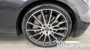 Mercedes-Benz E-Class E350 4MATIC AMG Line 2023 года из Южной Кореи