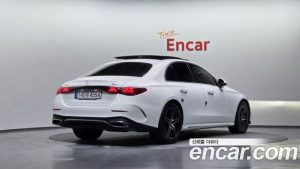 Mercedes-Benz E-Class E300 4MATIC AMG Line 2024 года из Южной Кореи