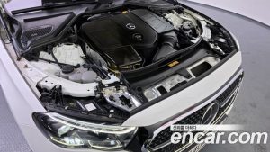 Mercedes-Benz E-Class E300 4MATIC AMG Line 2024 года из Южной Кореи