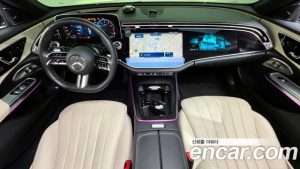 Mercedes-Benz E-Class E300 4MATIC AMG Line 2024 года из Южной Кореи