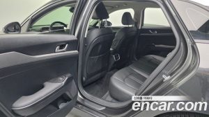 Kia K5 2.0 2024 года из Южной Кореи
