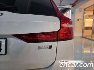 Volvo V60 B5 ULTIMATE AWD 2024 года из Южной Кореи