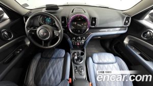 Mini Countryman ALL4 CLASSIC COMFORT PACK 2023 года из Южной Кореи