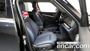 Mini Countryman ALL4 CLASSIC COMFORT PACK 2023 года из Южной Кореи