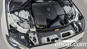 Mercedes-Benz E-Class E200 Avantgarde 2025 года из Южной Кореи