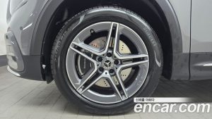 Mercedes-Benz GLB-Class GLB250 4MATIC 2025 года из Южной Кореи