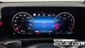 Mercedes-Benz GLB-Class GLB250 4MATIC 2025 года из Южной Кореи