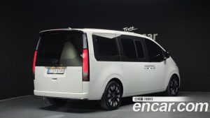 Hyundai Staria 4WD Lounge 9-Seater 2025 года из Южной Кореи