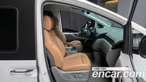 Hyundai Staria 4WD Lounge 9-Seater 2025 года из Южной Кореи