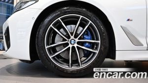 BMW 5-Series 520i M Sport 2023 года из Южной Кореи