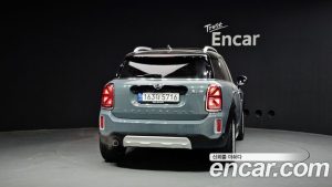 Mini Countryman CLASSIC Plus COMFORT PACK 2023 года из Южной Кореи