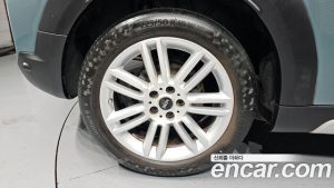 Mini Countryman CLASSIC Plus COMFORT PACK 2023 года из Южной Кореи