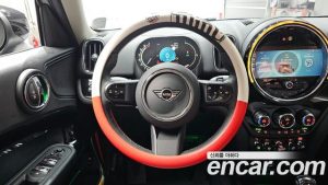 Mini Countryman CLASSIC Plus COMFORT PACK 2023 года из Южной Кореи