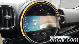 Mini Countryman CLASSIC Plus COMFORT PACK 2023 года из Южной Кореи