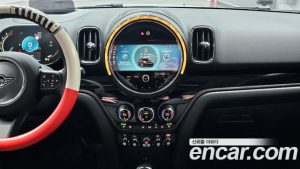 Mini Countryman CLASSIC Plus COMFORT PACK 2023 года из Южной Кореи
