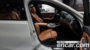 BMW 3-Series 320i M Sport 2024 года из Южной Кореи