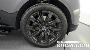 Land Rover Range Rover P550E AB 2025 года из Южной Кореи