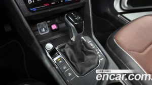 Volkswagen Tiguan 2.0 TDI Prestige 2023 года из Южной Кореи