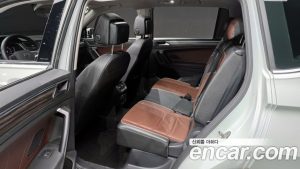 Volkswagen Tiguan 2.0 TDI Prestige 2023 года из Южной Кореи