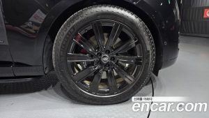 Land Rover Range Rover P550E AB 2025 года из Южной Кореи