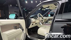 Land Rover Range Rover P550E AB 2025 года из Южной Кореи