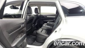 Renault-KoreaSamsung QM6 2.0 GDe LE Signature 2WD 2023 года из Южной Кореи