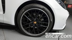Porsche Panamera 2.9 AWD 2023 года из Южной Кореи