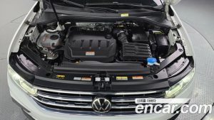 Volkswagen Tiguan 2.0 TDI 4 Prestige 2023 года из Южной Кореи