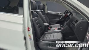 Volkswagen Tiguan 2.0 TDI 4 Prestige 2023 года из Южной Кореи