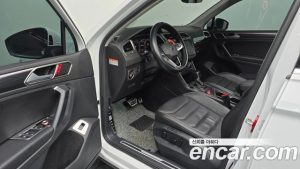 Volkswagen Tiguan 2.0 TDI 4 Prestige 2023 года из Южной Кореи