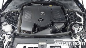 Mercedes-Benz C-Class C300 4MATIC Avantgarde 2024 года из Южной Кореи