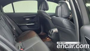 Mercedes-Benz C-Class C300 4MATIC Avantgarde 2024 года из Южной Кореи