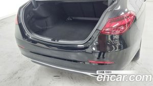 Mercedes-Benz C-Class C300 4MATIC Avantgarde 2024 года из Южной Кореи