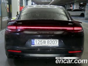 Porsche Panamera 4.0 GTS 2023 года из Южной Кореи