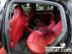 Porsche Panamera 4.0 GTS 2023 года из Южной Кореи